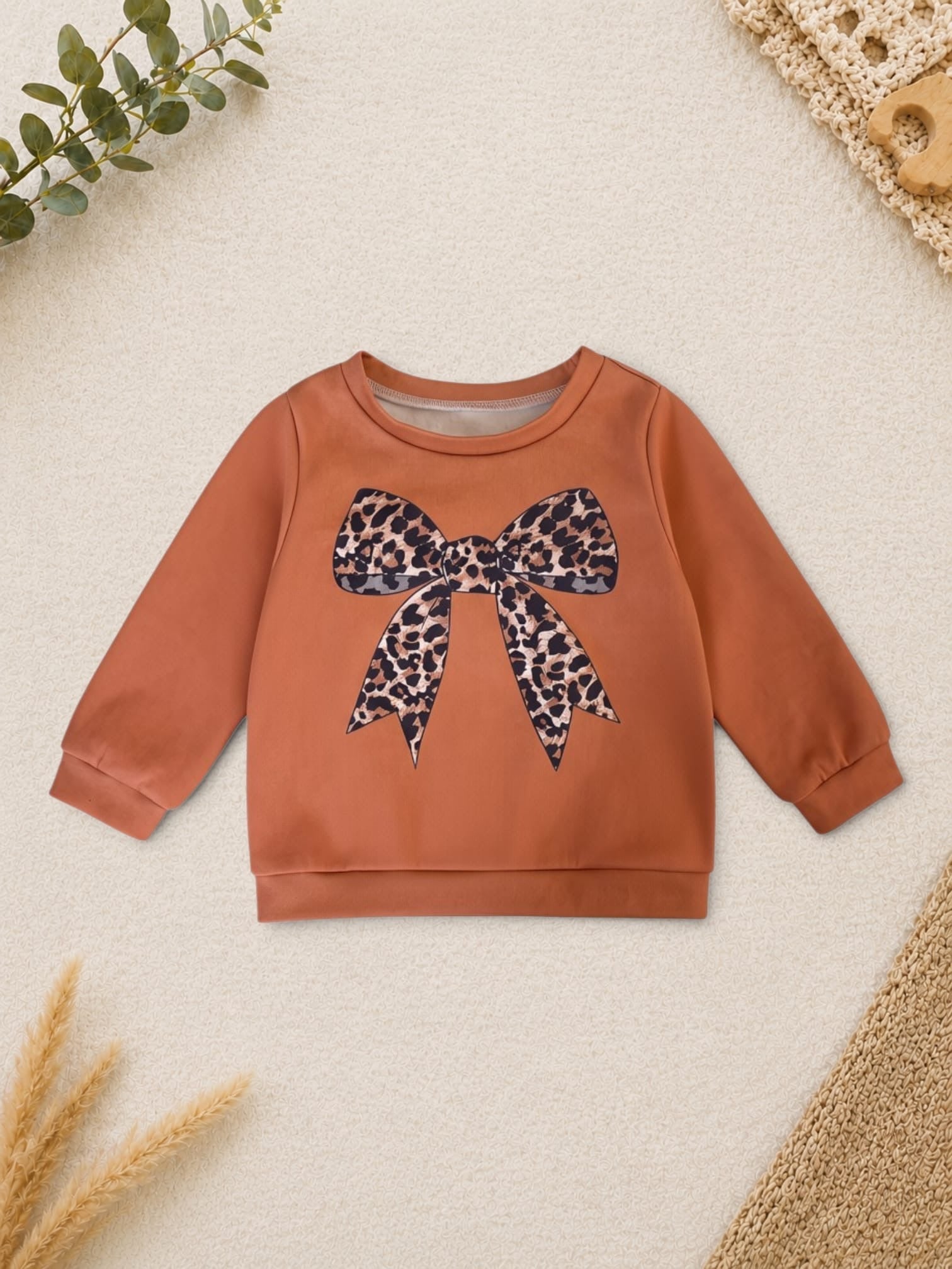 Sweatshirt Braun mit Leo-Schleife