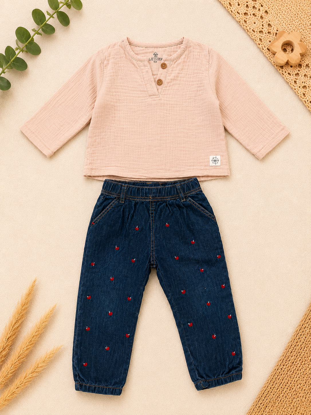 Set mit Musselin-Shirt & Jeans mit Kirschenmotiv