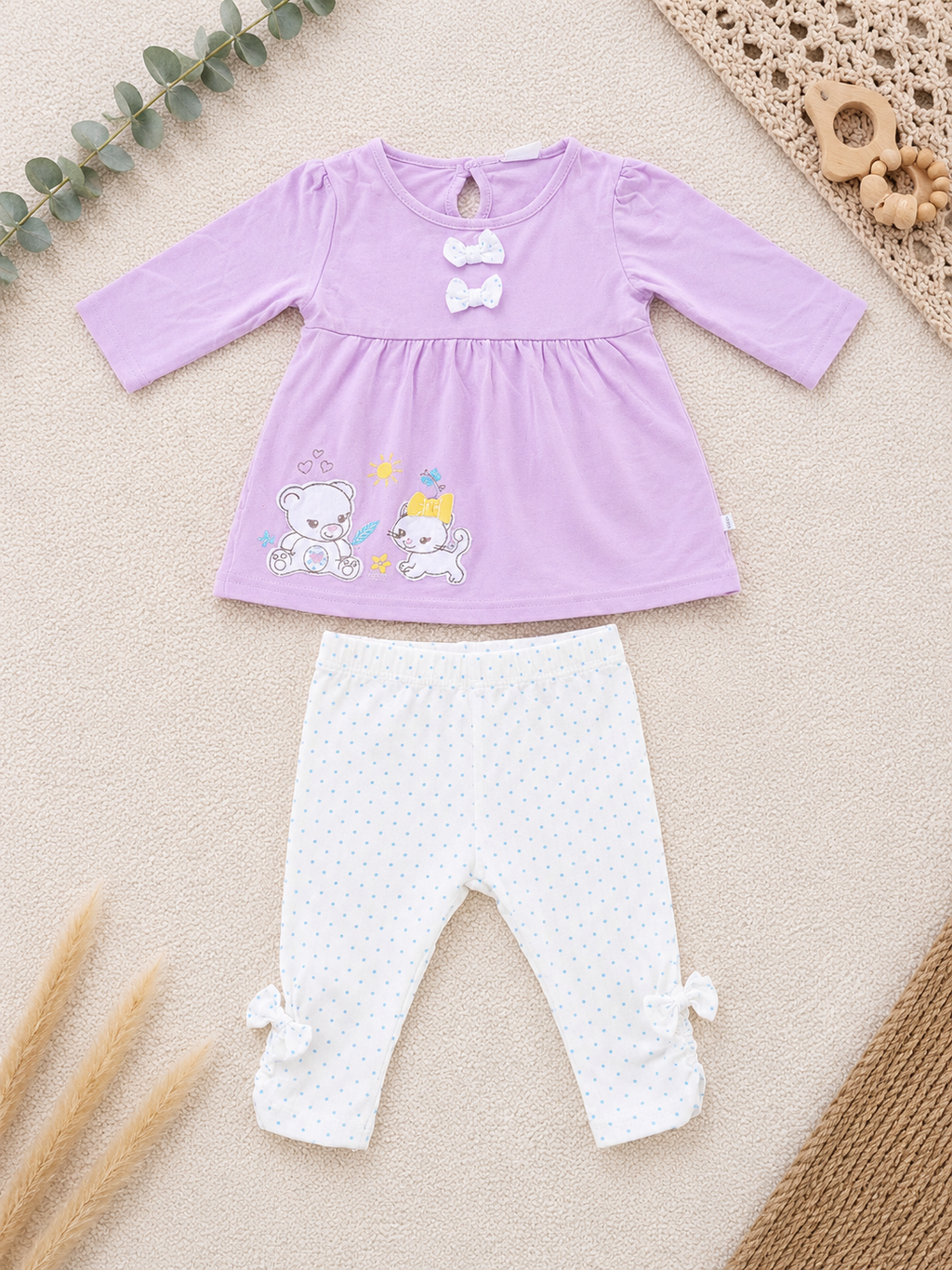 Lila Tunika mit Leggings