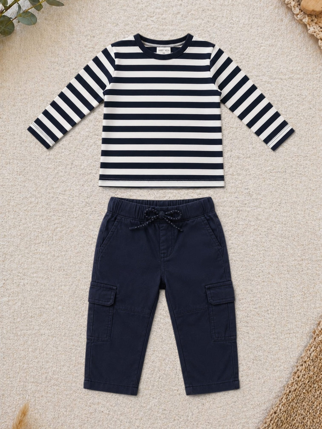 H&M 2-teiliges Set Navy-Weiss Gestreift Langarm-Shirt & Navy Cargohose
