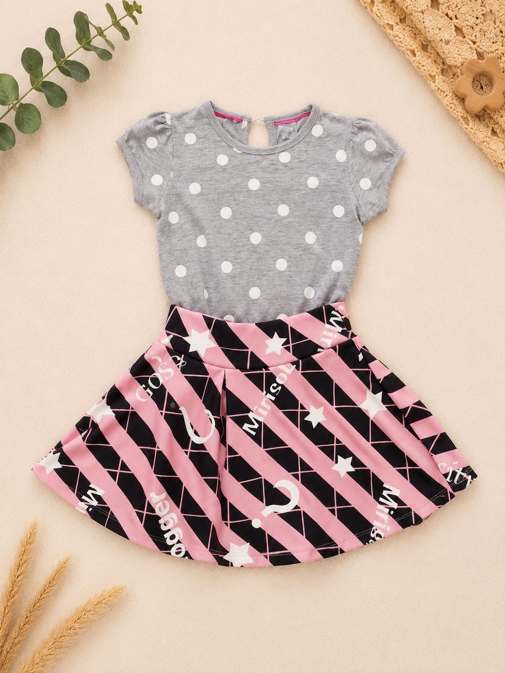 Kleid Grau-Rosa mit Punkten