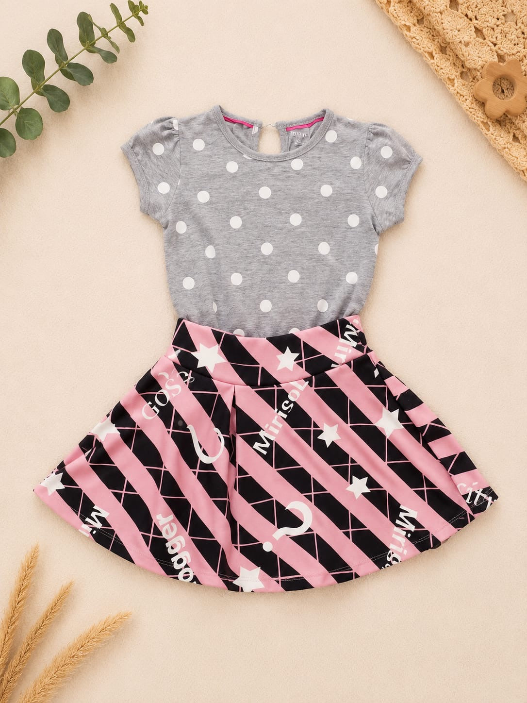Kleid Grau-Rosa mit Punkten