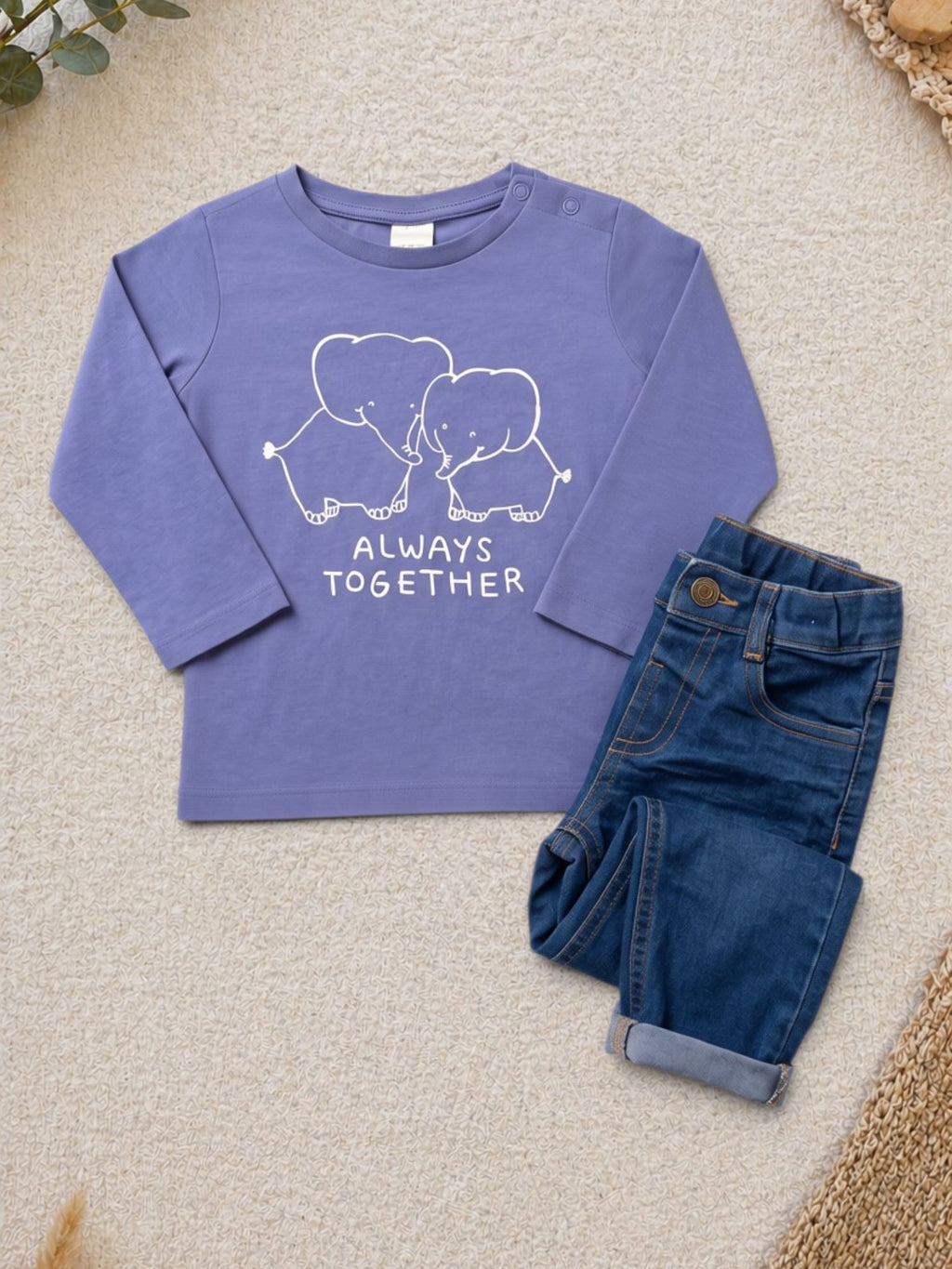 H&M Langarmshirt mit Jeans