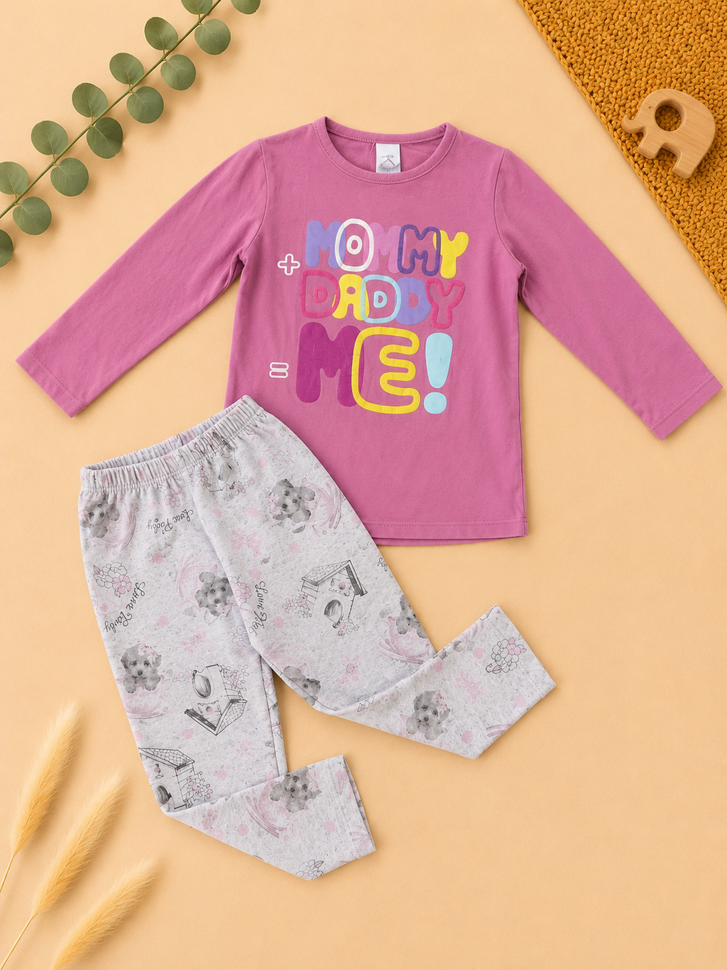 Pyjama-Set „Mommy + Daddy = Me“