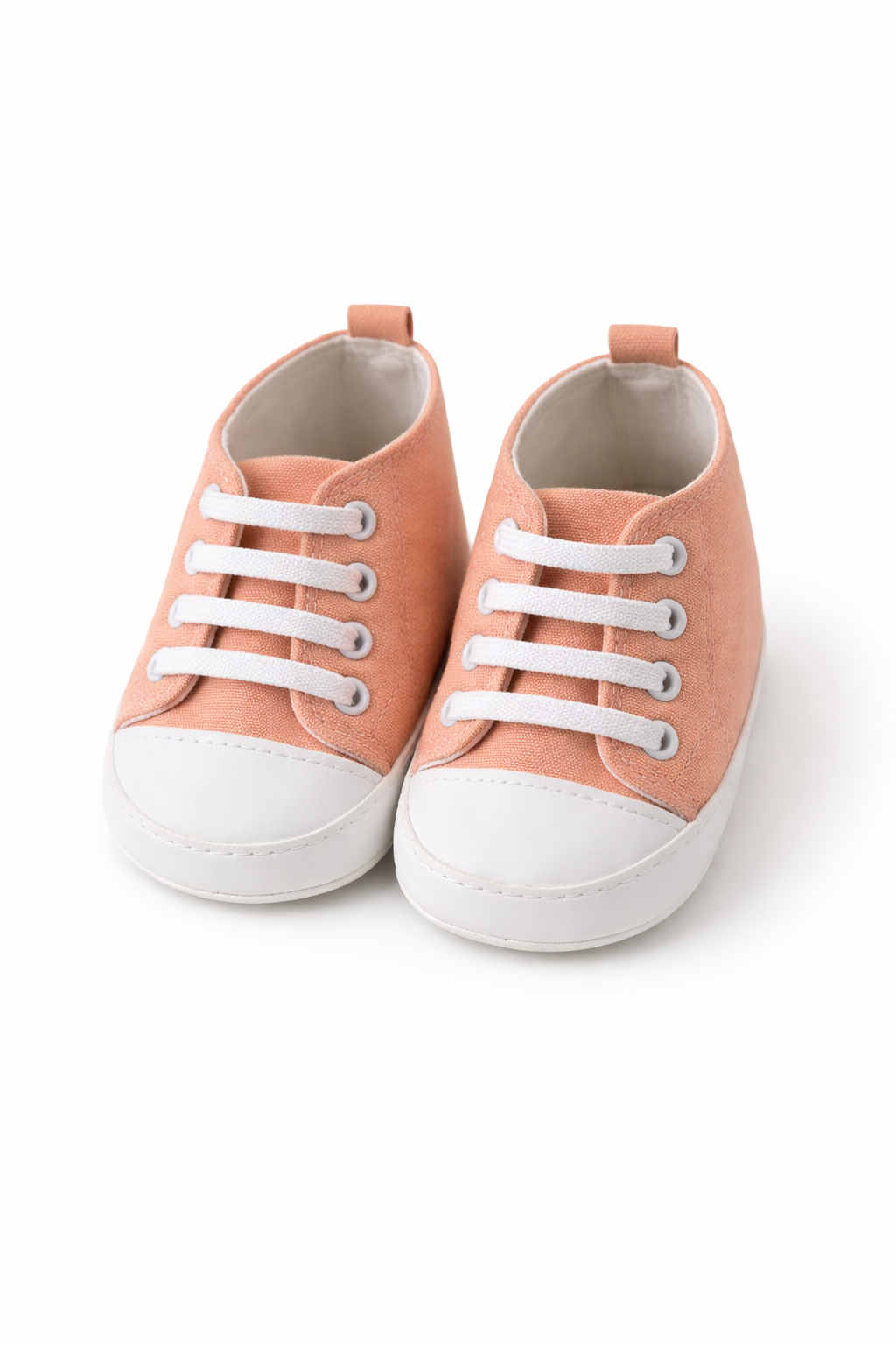 Baskets bébé abricot – modernes, sportives et confortables