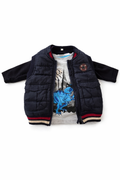 Tenue cool pour garçon avec imprimé dinosaure et gilet matelassé