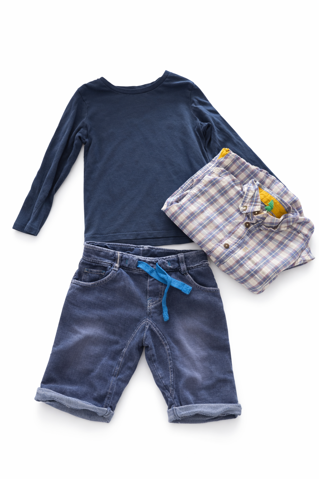 Cooles 3-teiliges Outfit mit Jeansshorts & Hemd