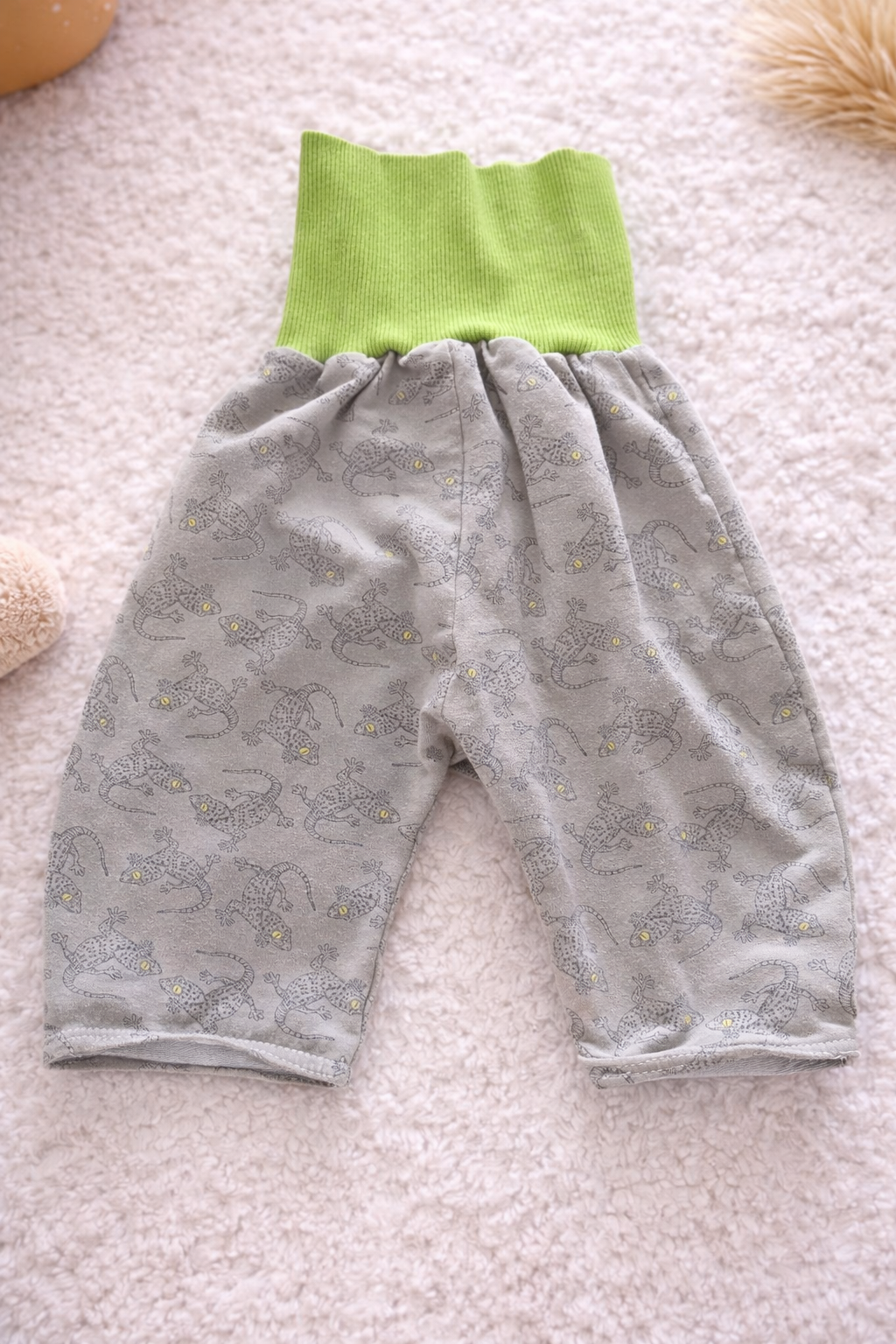 Bequeme Babyhose