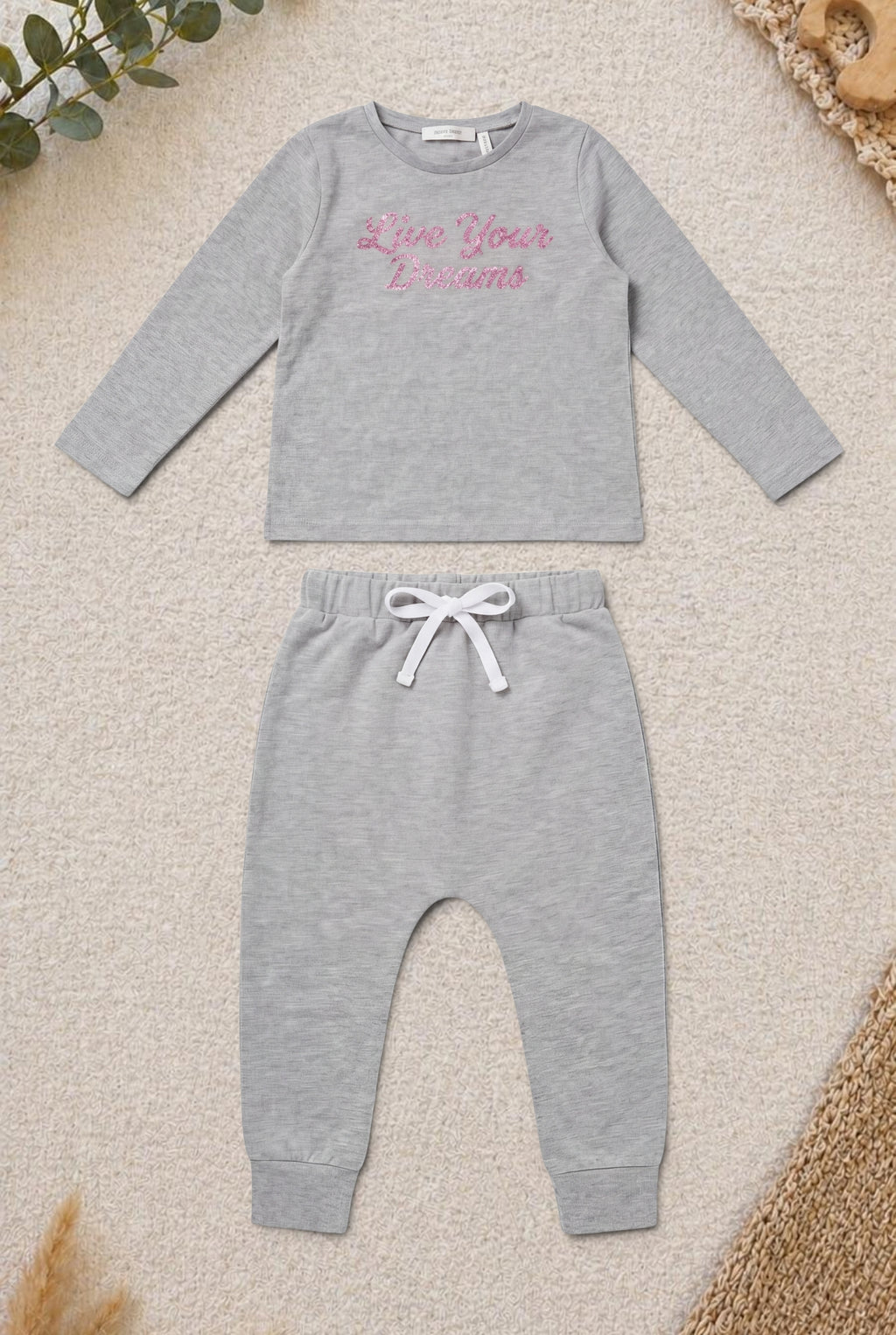 Graues Set "Live Your Dreams"