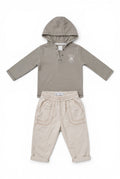 2-teiliges Set Hoodie & Beige Chino Hose ZARA