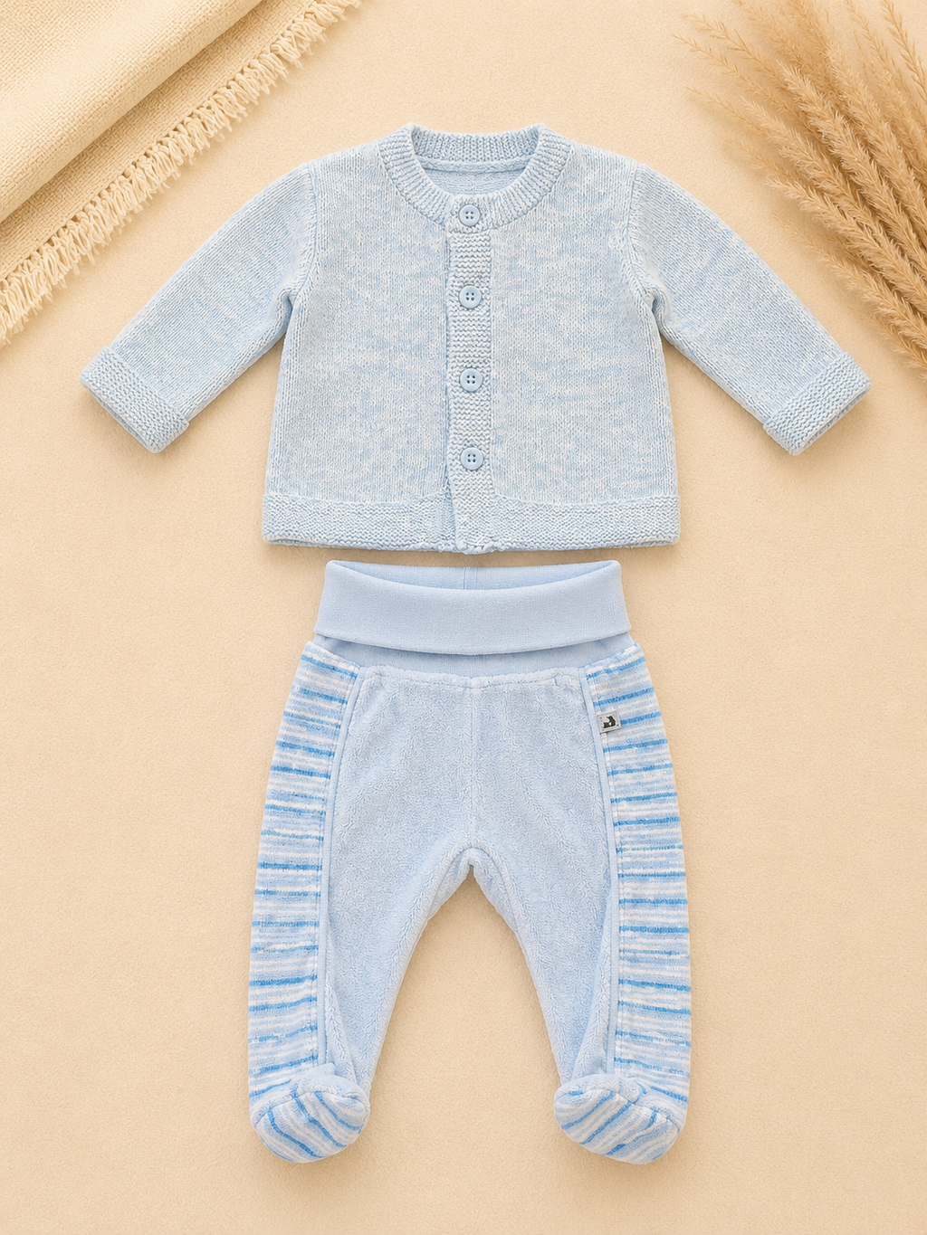 Baby-Set Strickjacke & Strampelhose Hellblau