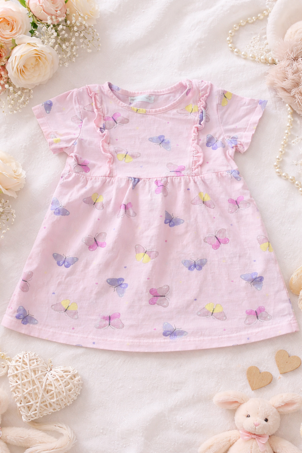 Zartes Kleid mit Schmetterlingsprint
