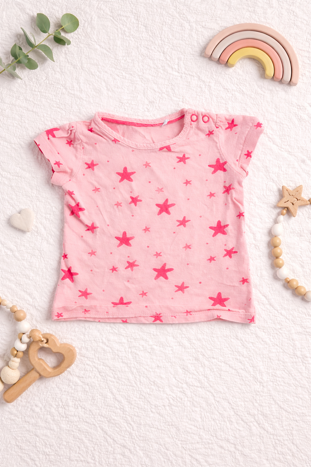 Rosafarbenes T-Shirt mit Sternen
